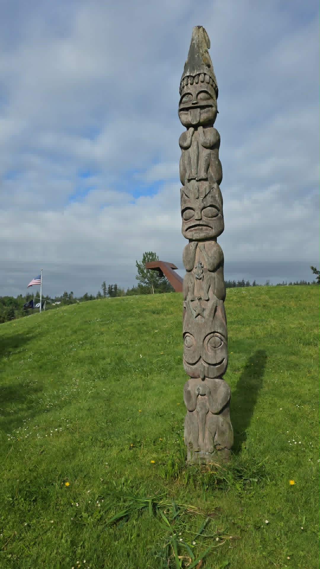 Totem Pole — photo 3
